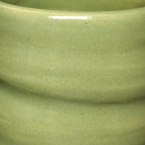 Penguin Pottery - Gentoo Series - Maluma Green - Low Fire Glaze Cone 06-04 for Low Fire Clay - Ceramic Glaze Pottery (1 Pint | 16 oz | 473 ml)